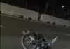 Joven de 16 años fallece tras derrapar su motocicleta y otro más sale herido