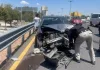 Se dieron con todo en Salvador Nava; cuatro vehículos terminan chocados en la cima del puente