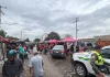 Automovilista confunde tianguis con estacionamiento en B. Anaya